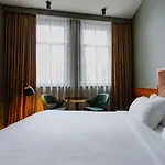 Ξενοδοχείο Mai 4*