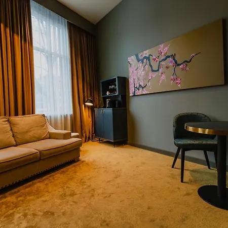 Mai Otel