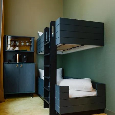 Otel Mai 4*