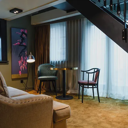 Mai Hotel